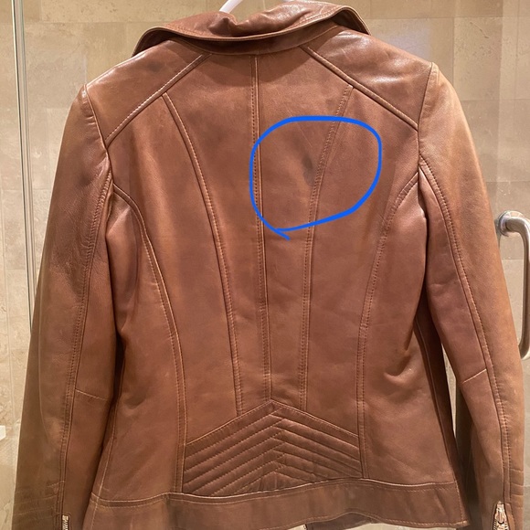 Danier Lady Leather Jacket - Picture 2 of 5